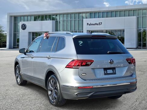 Used 2022 Volkswagen Tiguan SE FWD image 4