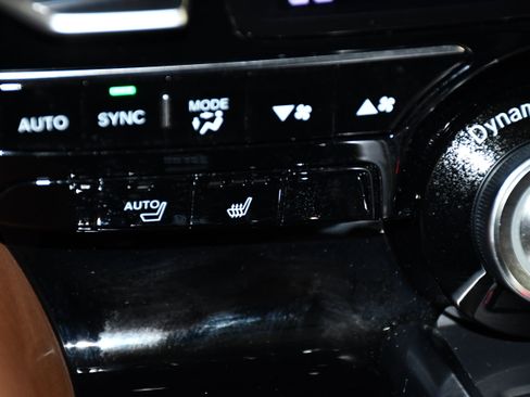 Certified 2024 Acura MDX SH-AWD w/ Technology Package image 29