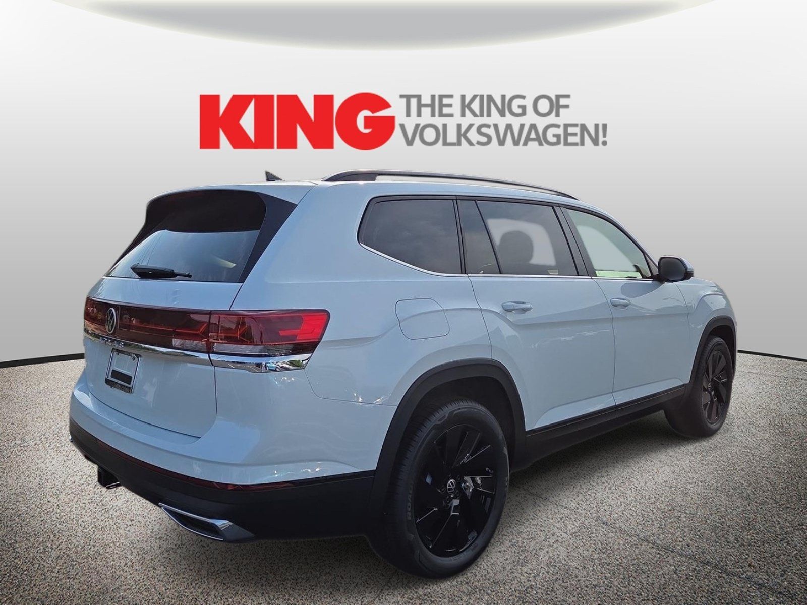 New 2026 Volkswagen Atlas SE FWD image 3