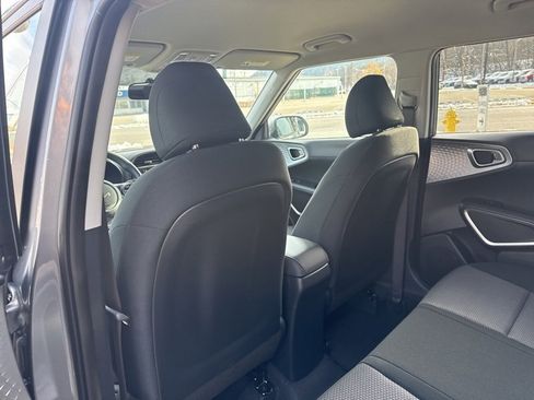 New 2025 Kia Soul LX image 18