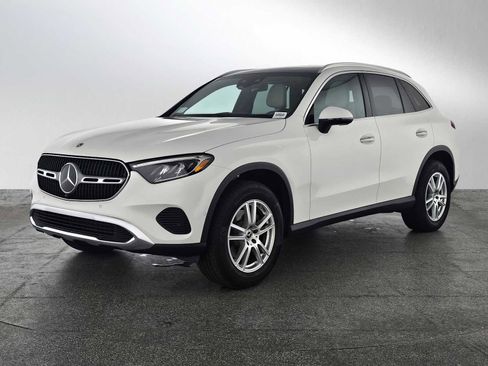 Used 2026 Mercedes-Benz GLC 300 image 7