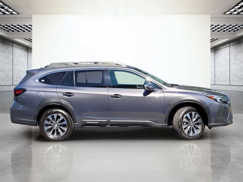 Used 2023 Subaru Outback Touring XT AWD/4WD image 6