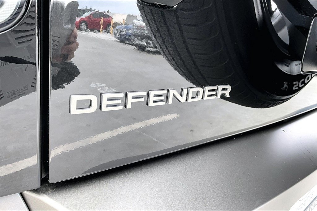 New 2026 Land Rover Defender 110 S AWD/4WD image 9