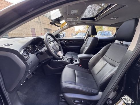 Used 2022 Nissan Rogue Sport SL w/ Premium Package image 21