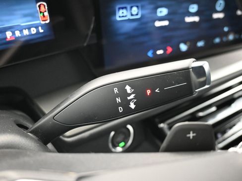 New 2026 Chevrolet Traverse LT FWD image 19