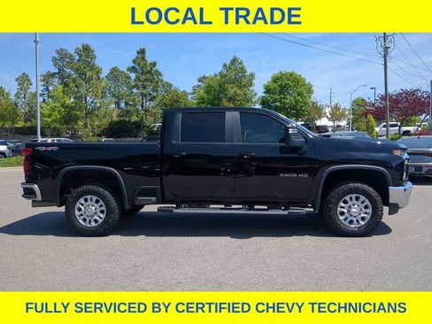 Used 2023 Chevrolet Silverado 3500 LT AWD/4WD image 4