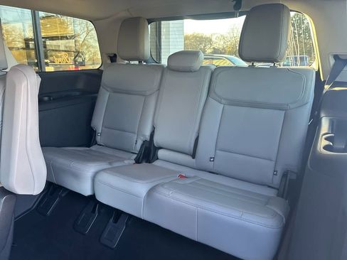 Used 2025 Ford Expedition Active image 22