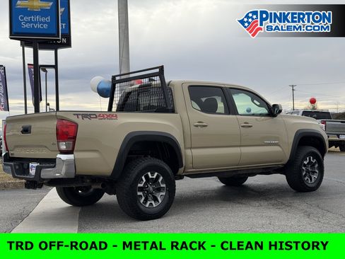 Used 2017 Toyota Tacoma TRD Off-Road w/ Tow Package (A/T) image 4