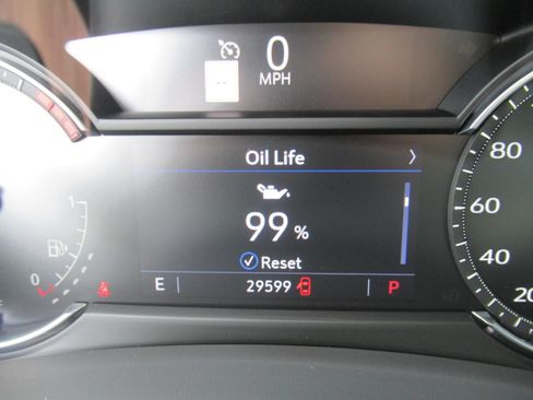 Used 2022 Cadillac XT4 Sport w/ Comfort Package FWD image 23