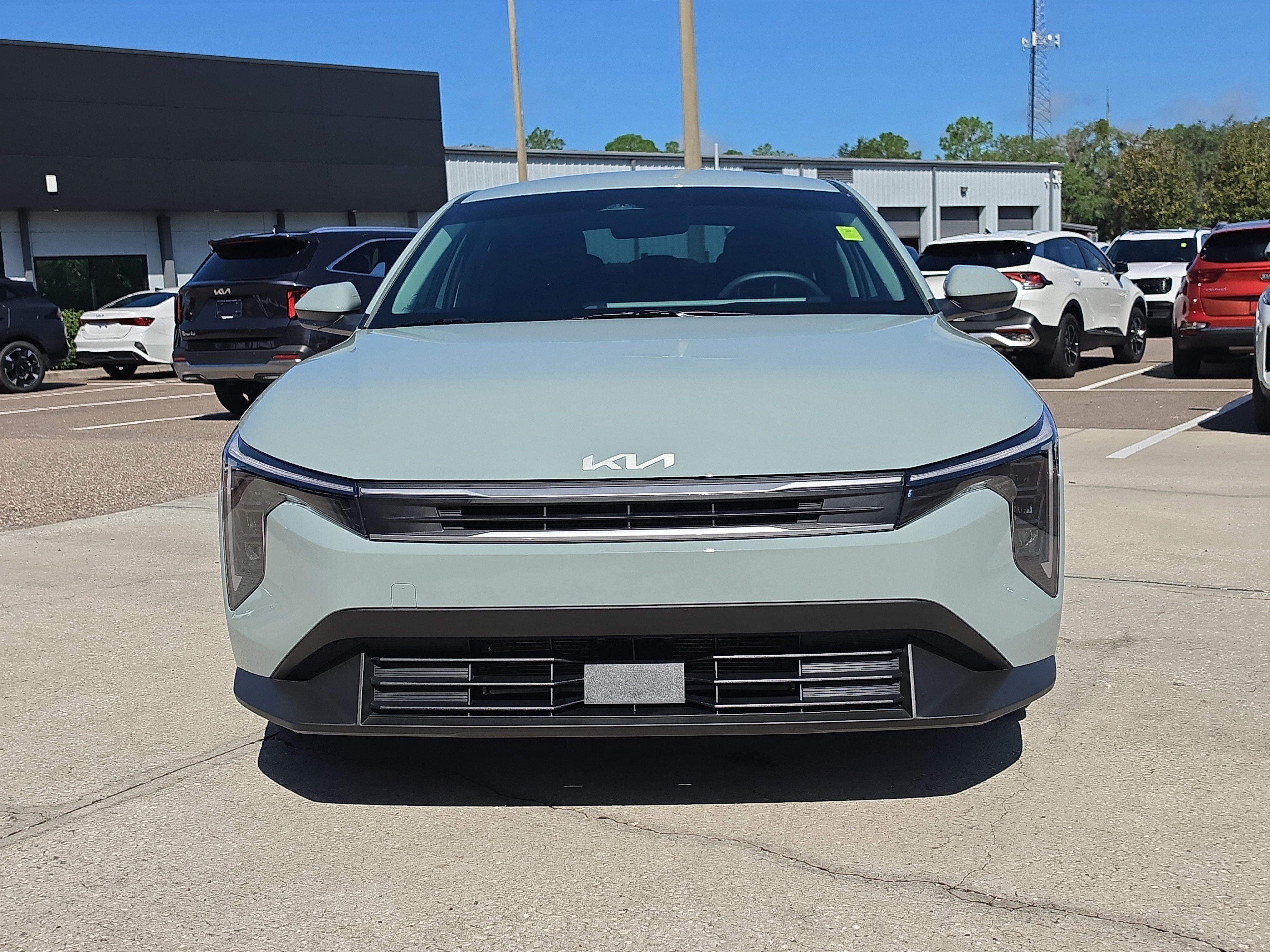Used 2026 Kia K4 FWD image 3