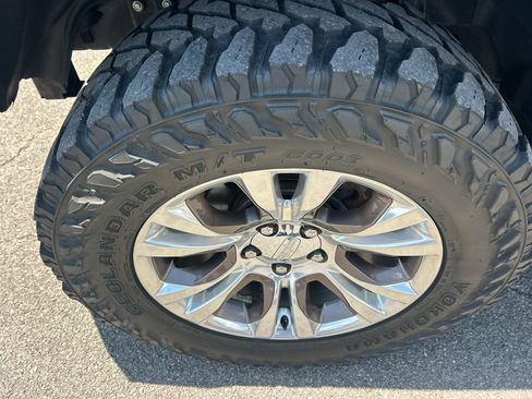 Used 2018 RAM 1500 Laramie Longhorn w/ Longhorn Southfork Package AWD/4WD image 10
