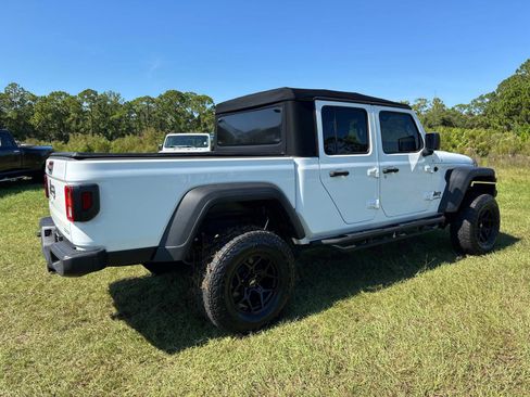 Used 2020 Jeep Gladiator Sport w/ Quick Order Package 24S image 3