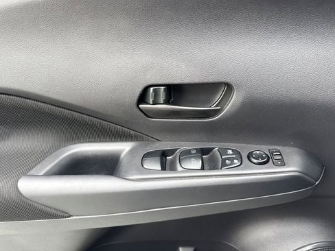 Used 2023 Nissan Kicks S w/ Interior Electronics Package FWD image 10
