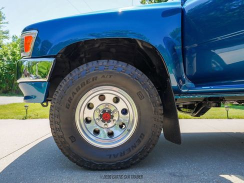 Used 1994 Toyota Pickup DX AWD/4WD image 47