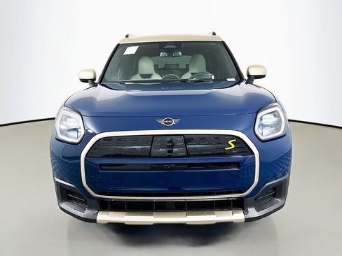 New 2025 MINI Cooper Countryman SE image 2