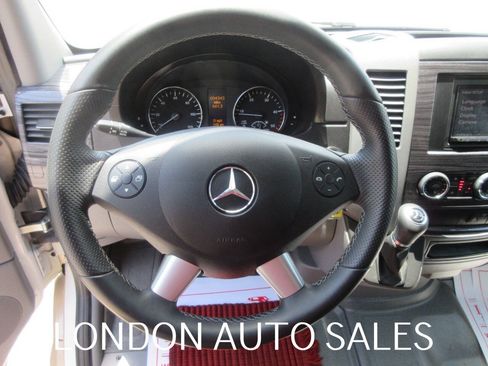 Used 2017 Mercedes-Benz Sprinter 3500 image 11