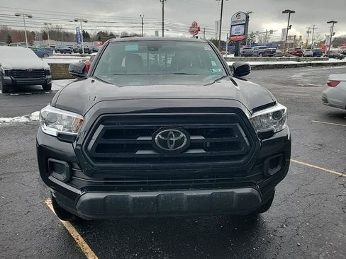 Used 2023 Toyota Tacoma SR image 2