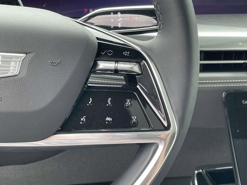 New 2025 Cadillac Escalade IQ Luxury 1 w/ Smart Trailering package image 25