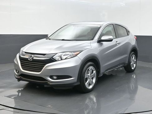 Certified 2017 Honda HR-V EX image 7