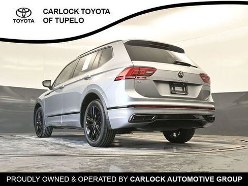 Used 2022 Volkswagen Tiguan SE R-Line image 47