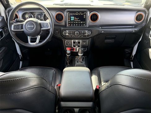 Used 2022 Jeep Gladiator Mojave w/ Cold Weather Group image 22