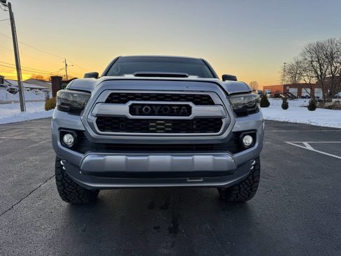 Used 2016 Toyota Tacoma SR RWD image 10