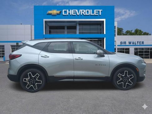 Used 2023 Chevrolet Blazer RS w/ Driver Confidence II Package FWD image 7