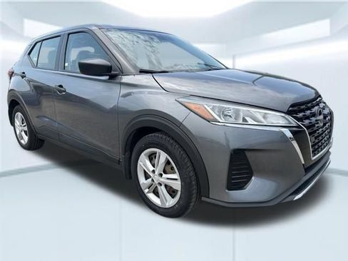 Used 2024 Nissan Kicks S FWD image 3