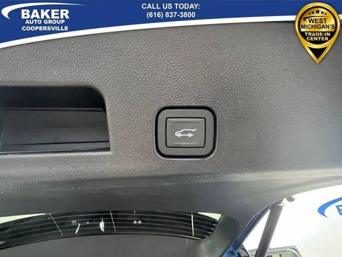 New 2026 Chevrolet Traverse Z71 w/ Driver Confidence Package image 17