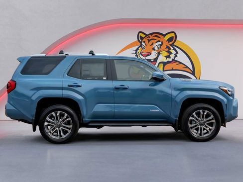 New 2026 Toyota 4Runner Limited AWD/4WD image 4