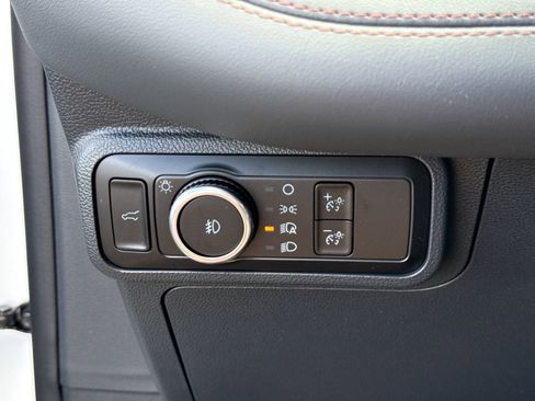 New 2026 Ford Explorer Active w/ Active Comfort Package RWD image 25