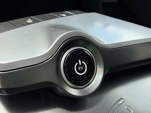 Certified 2024 Kia EV6 Light RWD image 21