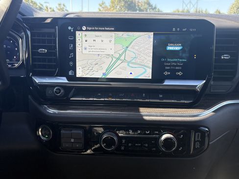 Used 2025 Chevrolet Silverado 1500 LT image 63