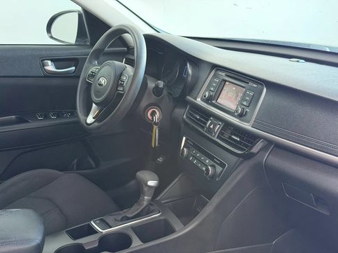 Used 2017 Kia Optima LX FWD image 25