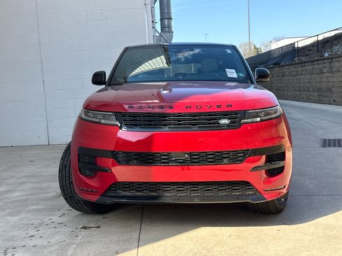 New 2026 Land Rover Range Rover Sport Dynamic SE image 2