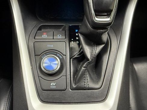 Used 2019 Toyota RAV4 XSE image 20
