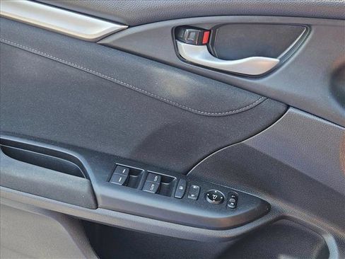 Used 2018 Honda Civic EX image 6