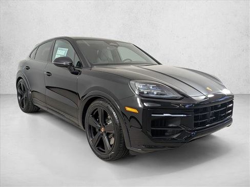 New 2026 Porsche Cayenne GTS image 7