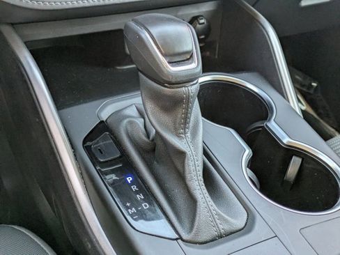 Used 2024 Toyota Highlander LE image 11