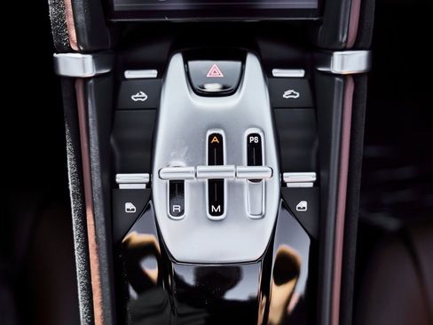 Used 2024 Ferrari Roma Spider RWD image 63