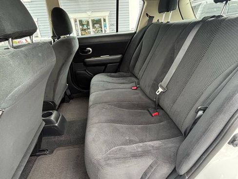 Used 2011 Nissan Versa 1.8 S w/ Plus Pkg FWD image 15