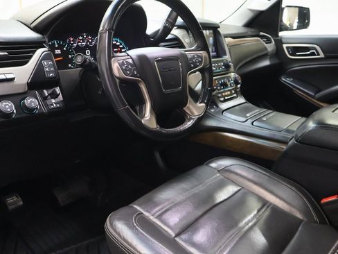 Used 2019 GMC Yukon Denali image 19