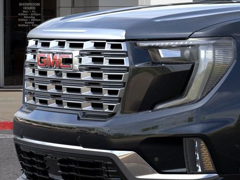 New 2026 GMC Acadia Denali w/ Super Cruise Package AWD/4WD image 38