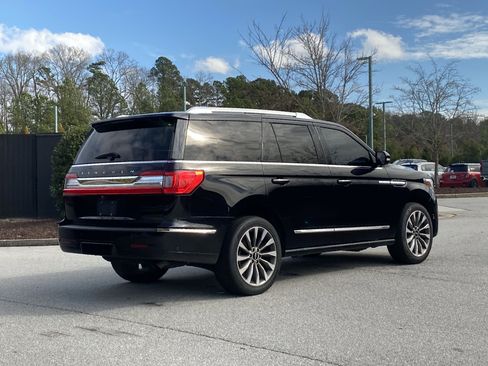 Used 2020 Lincoln Navigator Reserve image 3