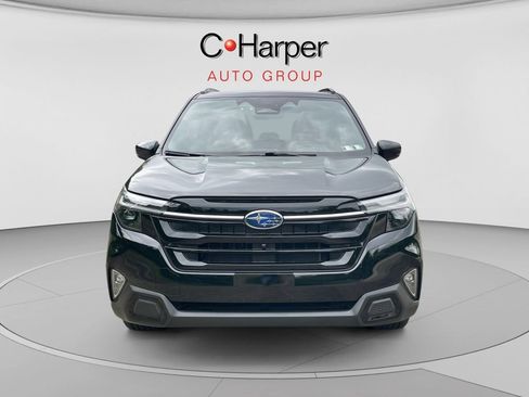 Used 2025 Subaru Forester Touring AWD/4WD image 8