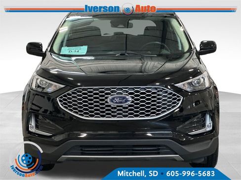 Used 2024 Ford Edge SEL w/ Convenience Package image 3