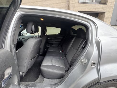 Used 2014 Dodge Avenger SE w/ Rallye Appearance Group image 25