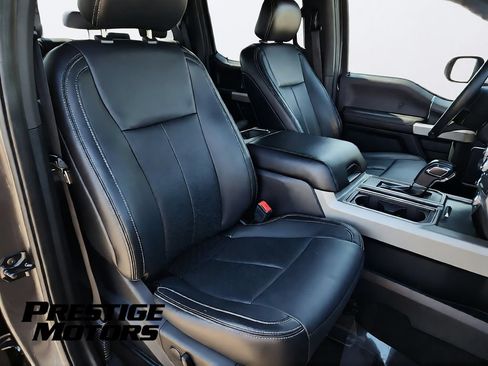 Used 2019 Ford F150 Lariat w/ Equipment Group 502A Luxury AWD/4WD image 29