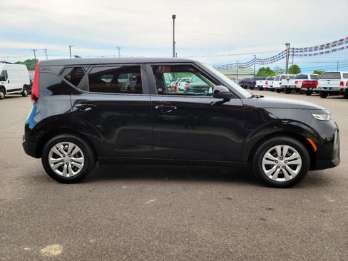 Used 2020 Kia Soul LX FWD image 15