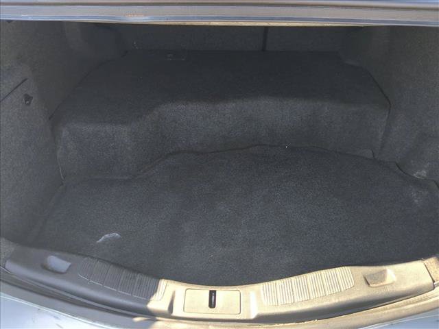 Used 2020 Ford Fusion SE FWD image 6